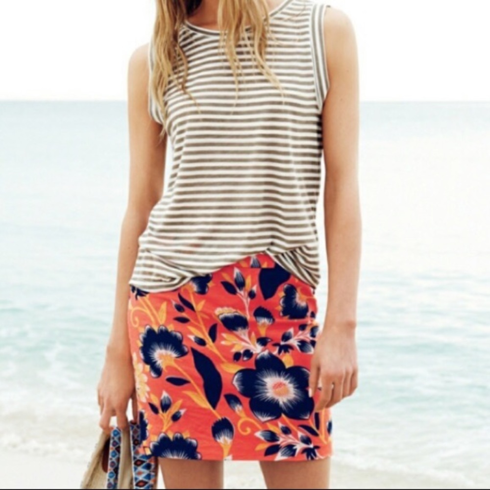 🧡J. CREW🧡POSTAGE STAMP MINI IN HIBISCUS FLORAL🧡